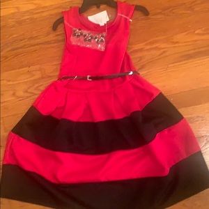 Belted dress with matching necklace